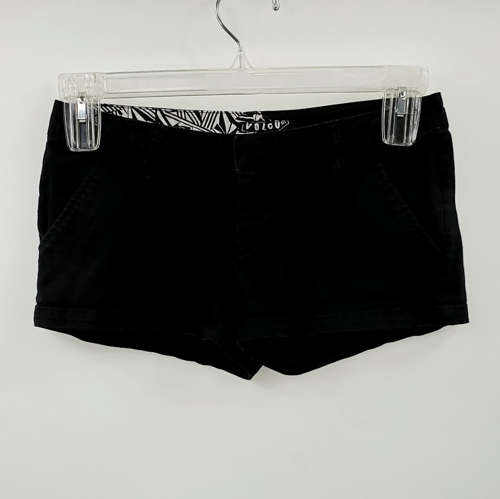 Volcom Womans Juniors Shorts Size 1 Black Solid